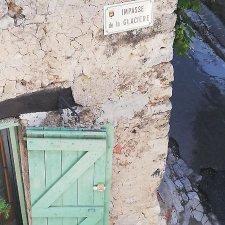 Joli Appartement Au Coeur Du Village Lorgues Exteriör bild